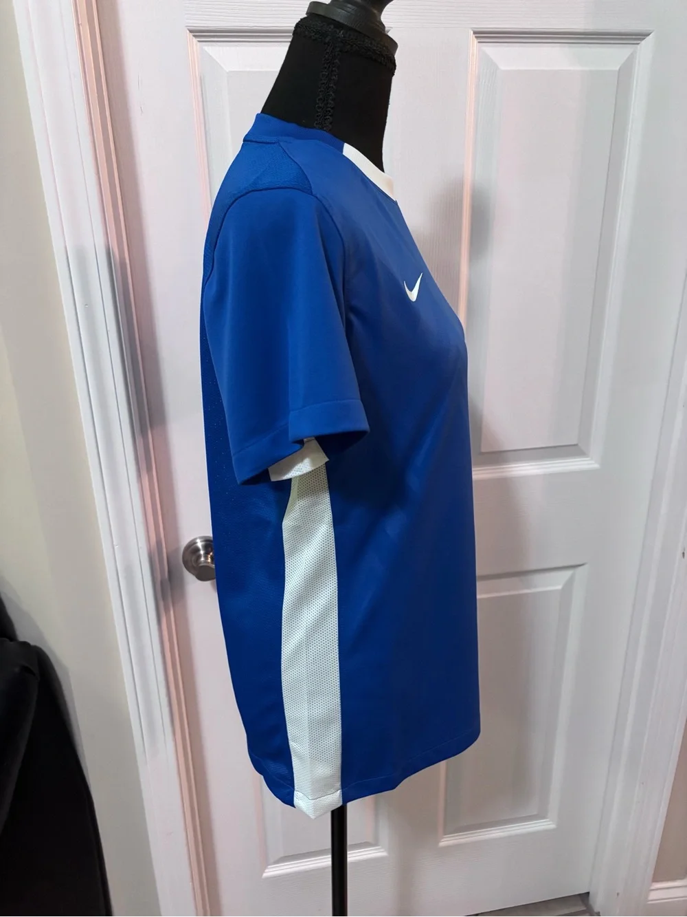Nike Women's Blue Short-Sleeve Soccer/Football Jersey